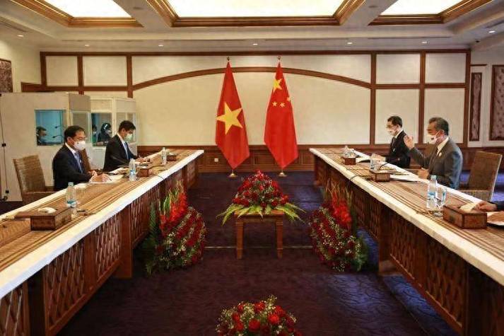 全球前瞻|王毅赴巴西出席金砖外长会,加拿大迎来“几十年来最重要大选”
